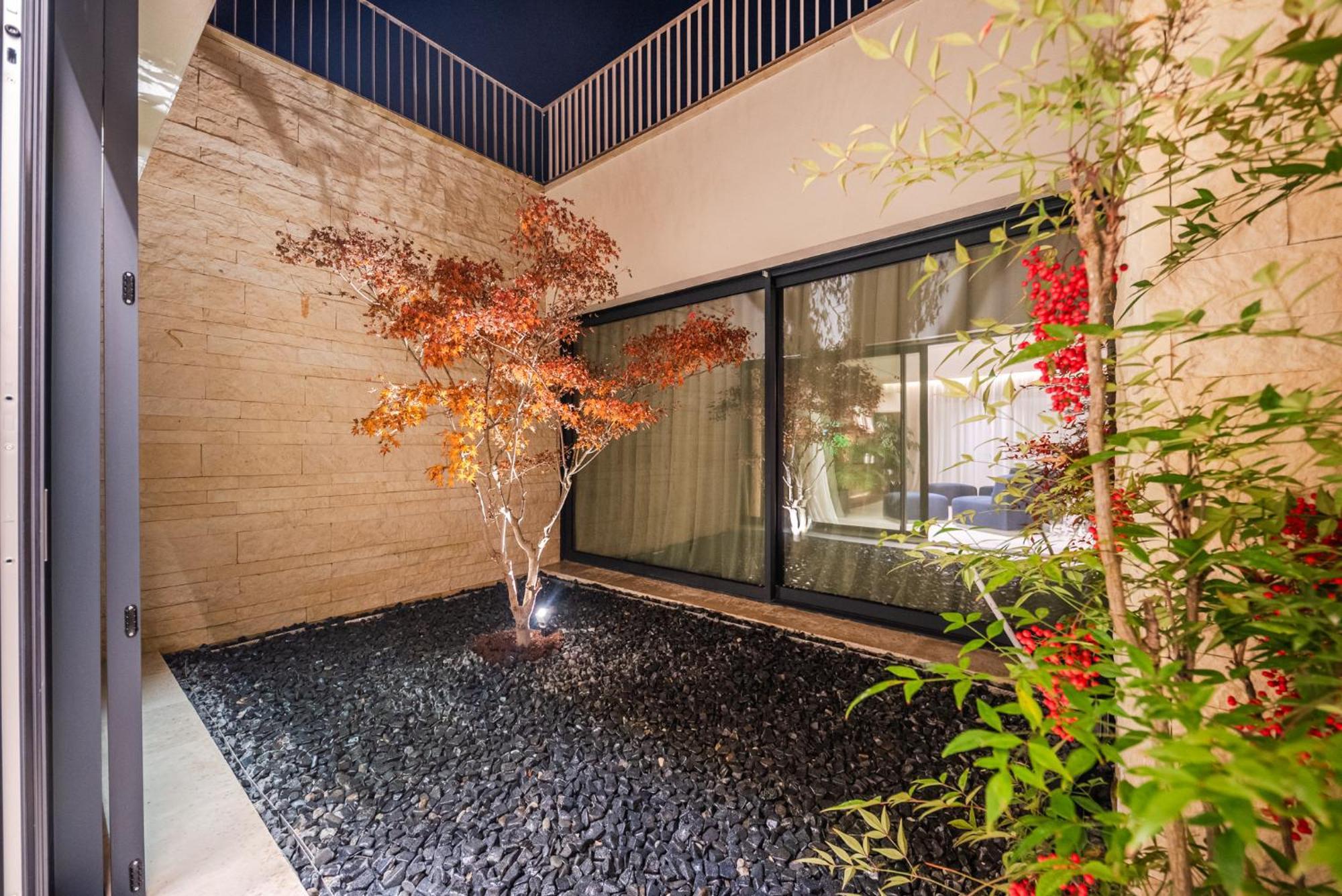 Jerina Mansion *