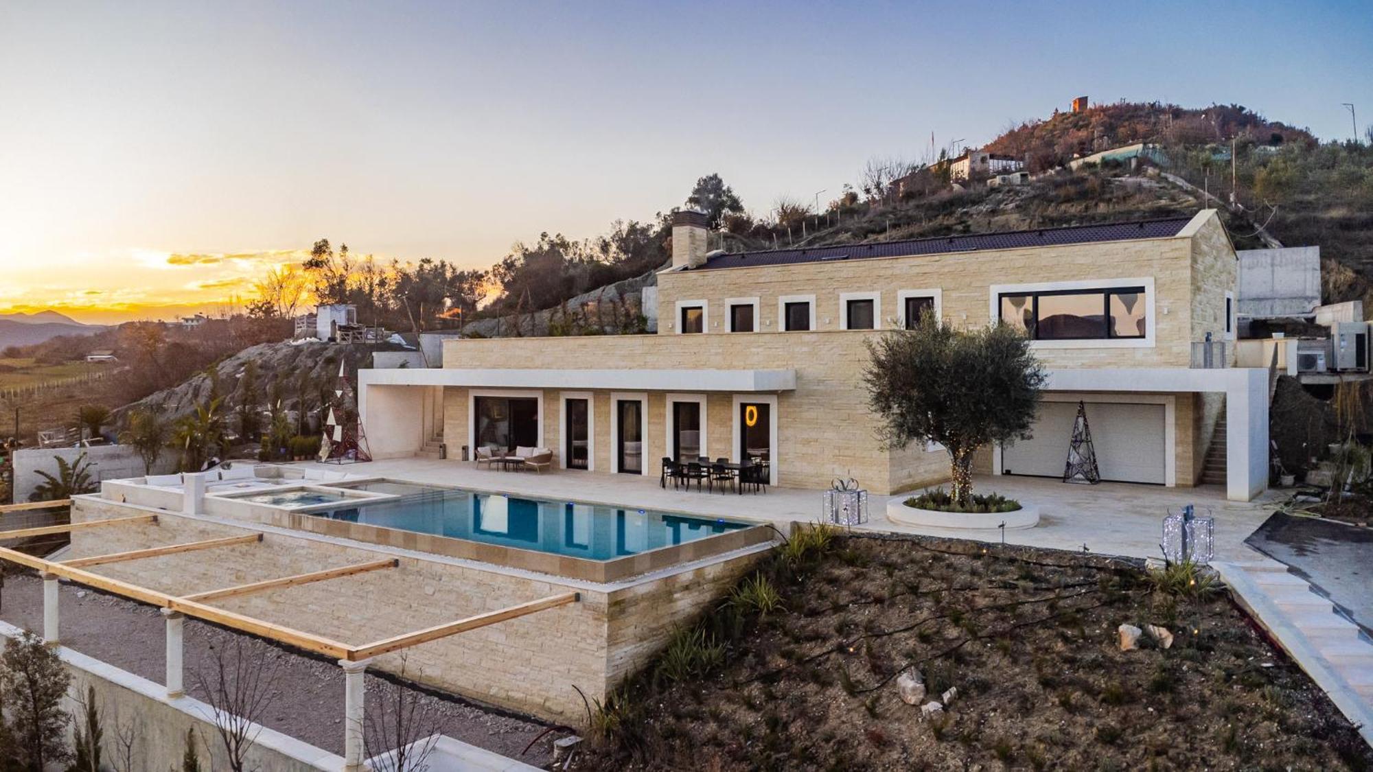 Jerina Mansion Villa